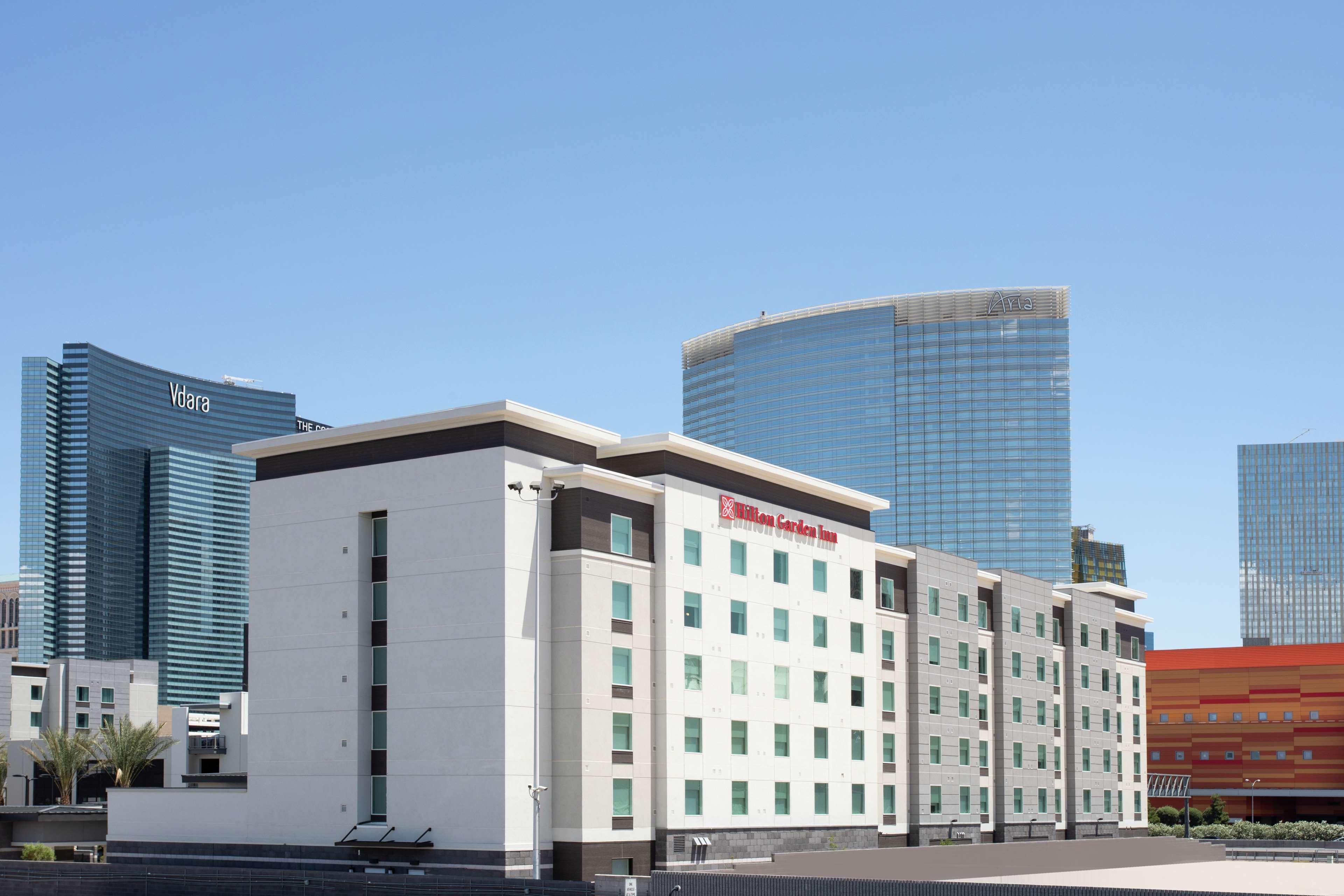 Hilton Garden Inn Las Vegas City Center Exterior photo